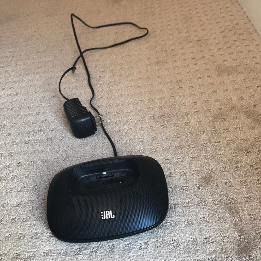 JBL speaker and phone charger